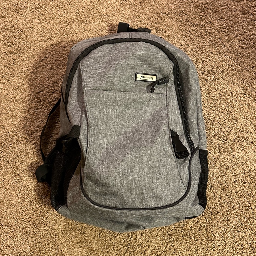 Gray, Smart, Backpack With Exterior Power Plug - image 2